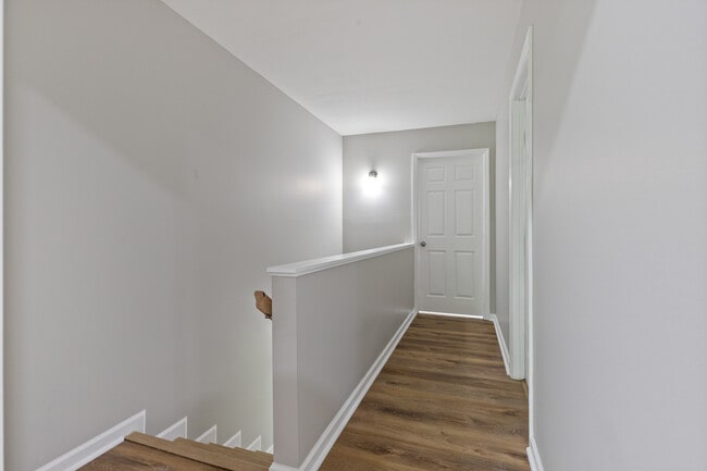 White Oak Apartments