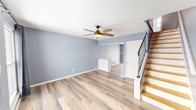 Photo - 793 Wiltshire Rd