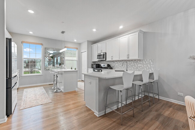 Photo - 1627 Sager Way