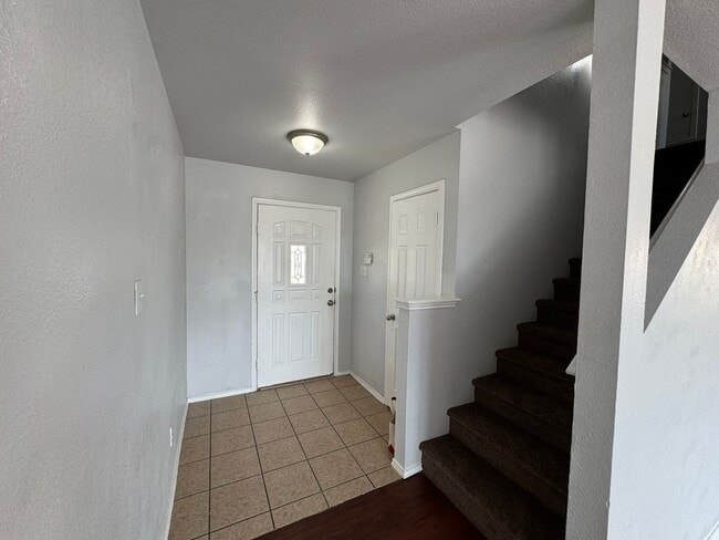 Photo - 2-Story Home on a Corner Cul-de-Sac in Wes...