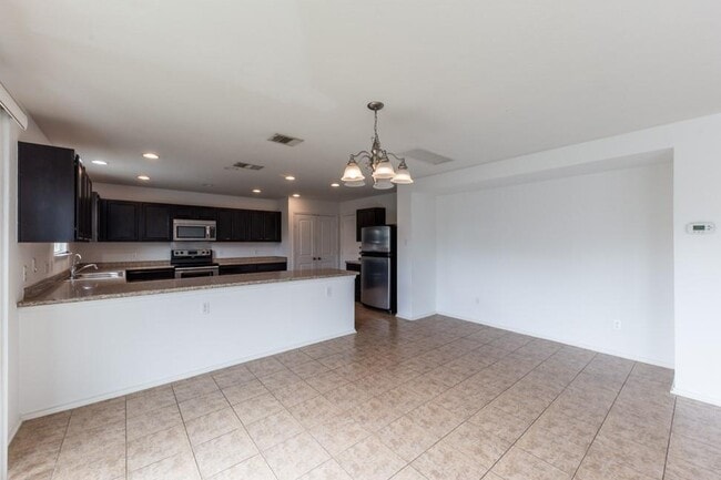 Photo - 2008 Sydnee Dr