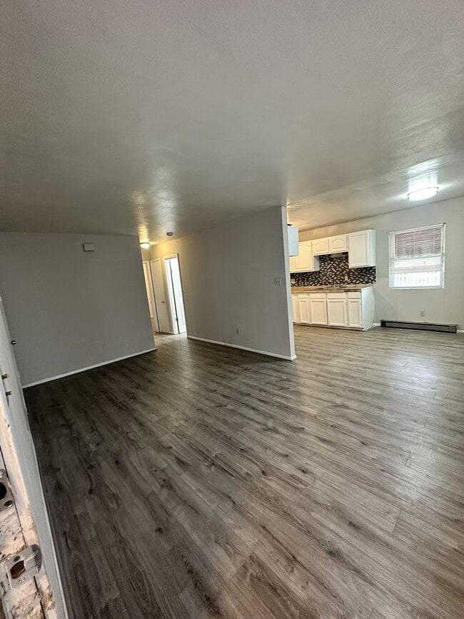 Photo - 635 W 26th St Unit 01