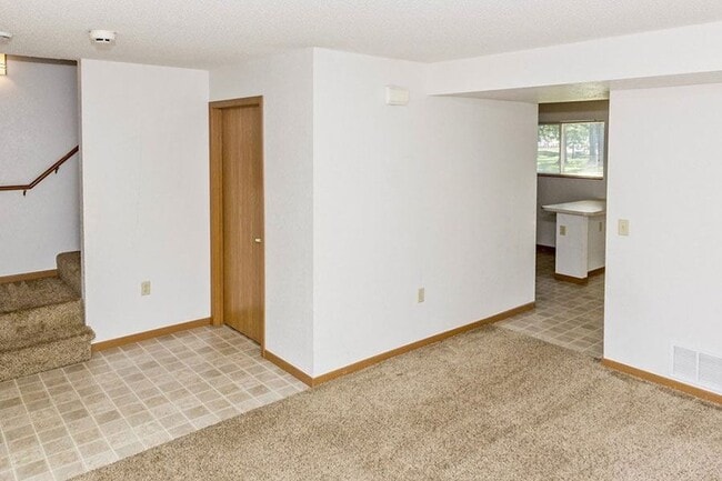 CHARTER OAKS TOWNHOMES