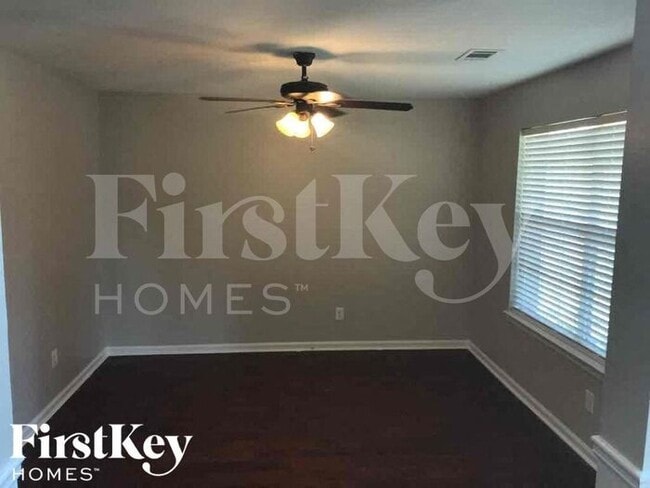 Photo - 79 Birchfield Ct