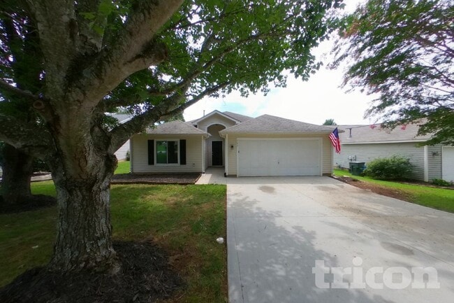 Building Photo - 143 Markham Dr