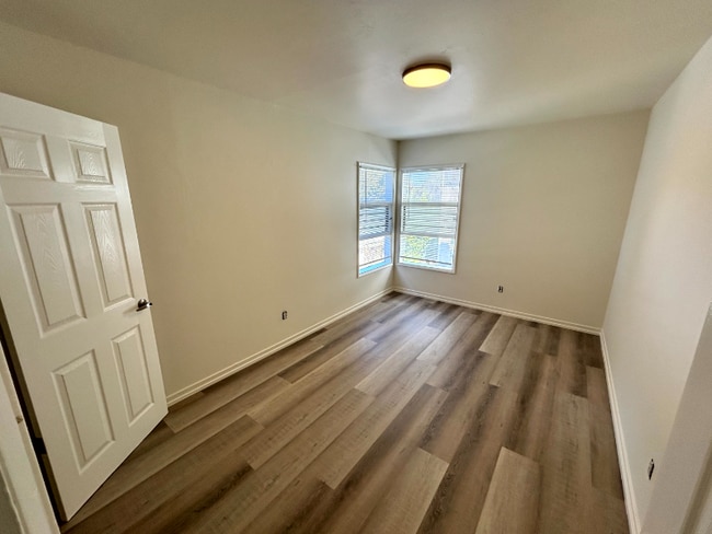 Photo - 2872 Milvia St Unidad 1