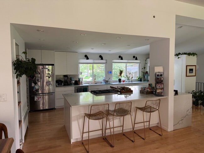 Photo - 1237 Meadowbrook Ave