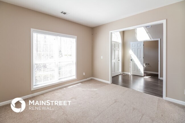 Photo - 7335 Thoreau Cir