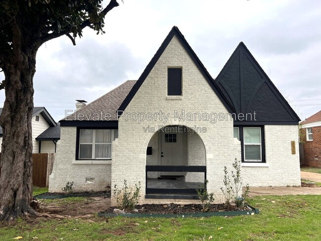 Photo - 835 W Eubanks St