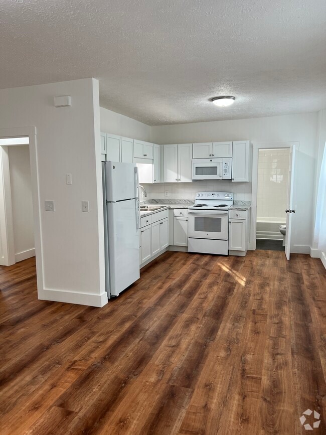 Building Photo - 94 Graham St Unit 102 Rental