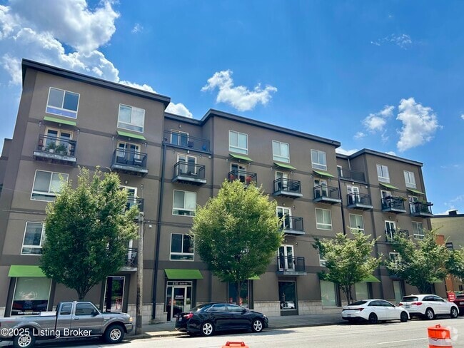 Building Photo - 830 E Main St Unit 201 Rental