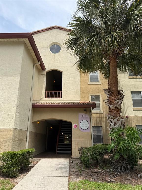 Building Photo - 831 Camargo Way Unit 205