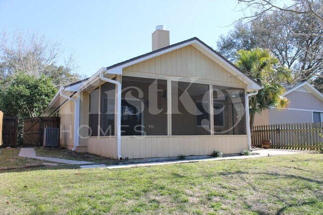 Photo - 973 Saddleback Ridge Rd