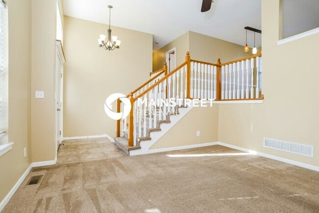 Photo - 3 Bedroom Pet-Friendly Home in Raymore, MO...