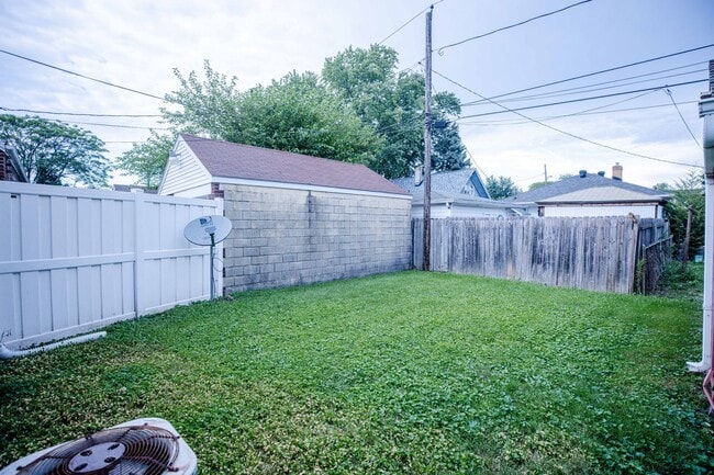Photo - 3416 Chestnut St