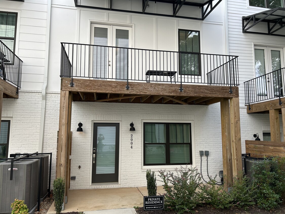 Photo - 2004 Mahogany Ln NW (Atlanta, GA)