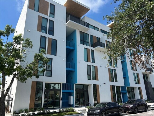 Building Photo - 1558 4th St Unit 208 Rental