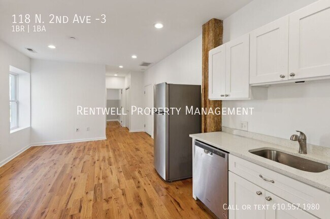 Photo - 118 N 2nd Ave