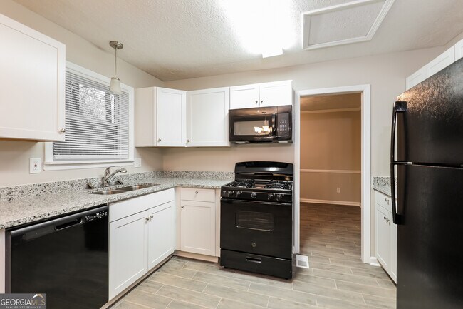 Photo - 2246 Camden Ct