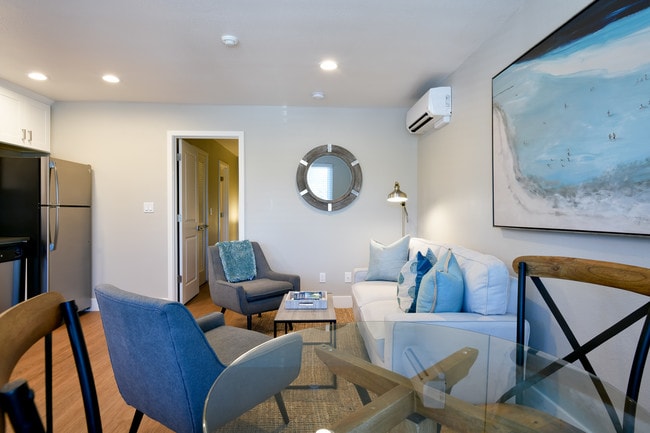 1 BR,1 BA 480SF