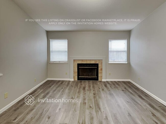 Photo - 598 Bernier Cir