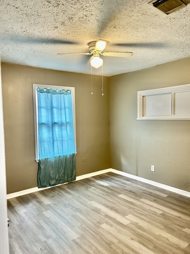 Photo - 1507 Bonner St