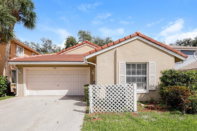 Building Photo - 10639 Palm Spring Dr Rental