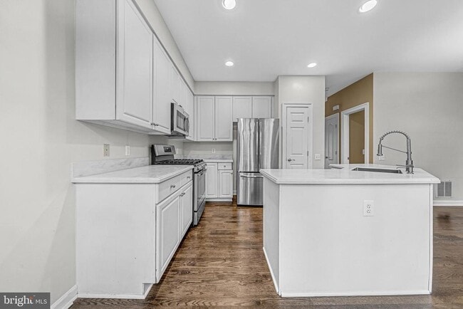 Photo - 4676 Kell Ln