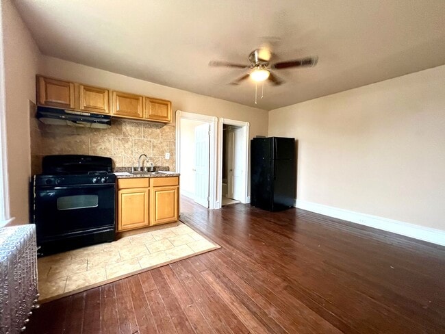 Photo - 161 W Olney Ave Apartment Unit 2R