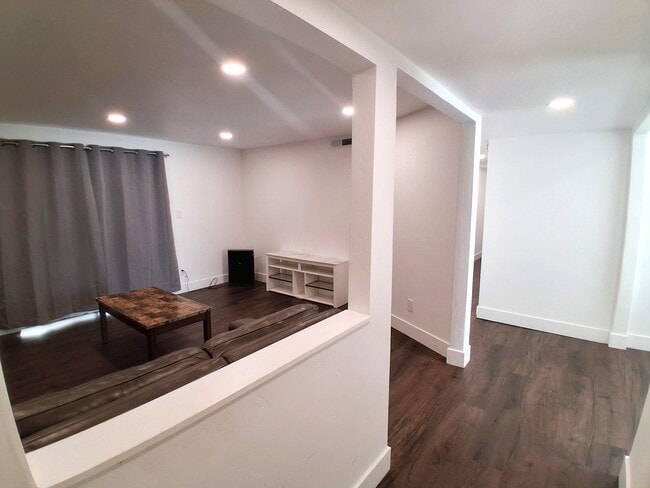 Photo - 724 W 1720 N