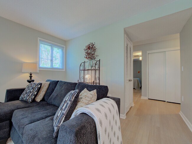 Photo - 281 Gardner Ave Unit K2