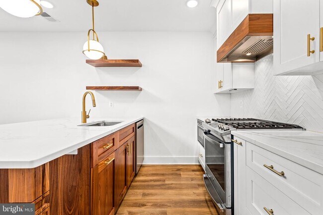 Photo - 614 Otis Pl NW Unit 3
