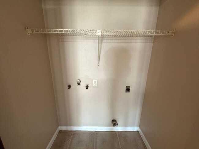 Photo - JCR1 - 2040 All Units Apartamento Unidad A (MU53)