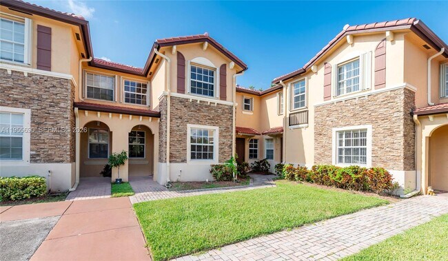 Photo - 3350 NE 13th Cir Dr