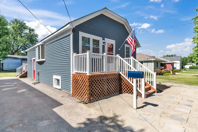 Photo - 168 Wheeler St