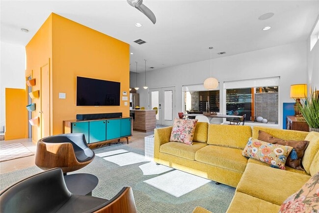 Photo - 5900 Ventus St