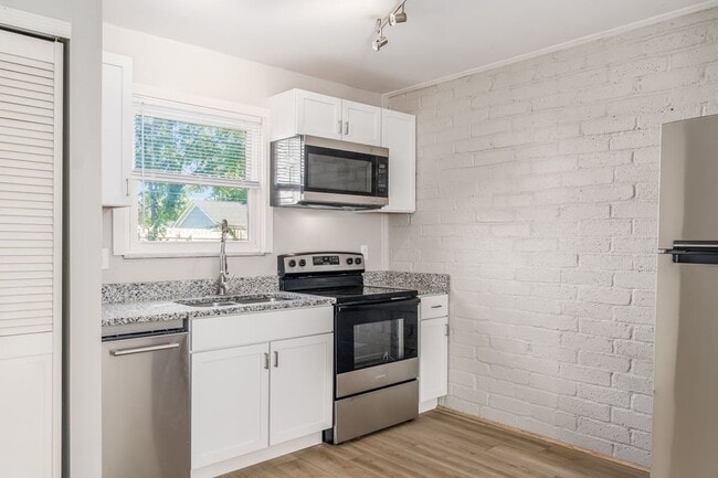 Photo - 721 Reinhard Ave