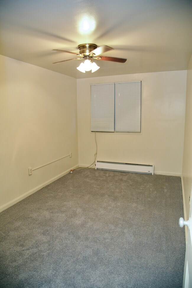 bedroom 1 - 2901 Gainesville St SE