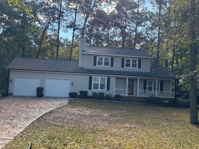 Building Photo - 3BR/2.5BA Home on 1 Acre in Spring Lake