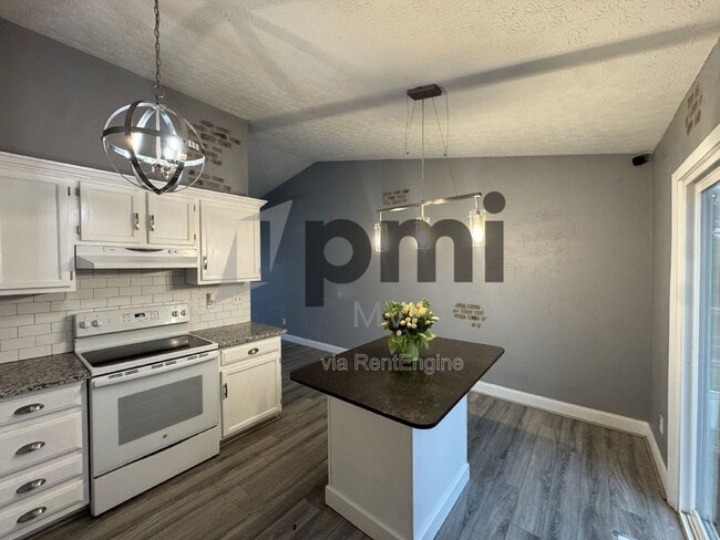 Photo - 1019 Cowton Dr