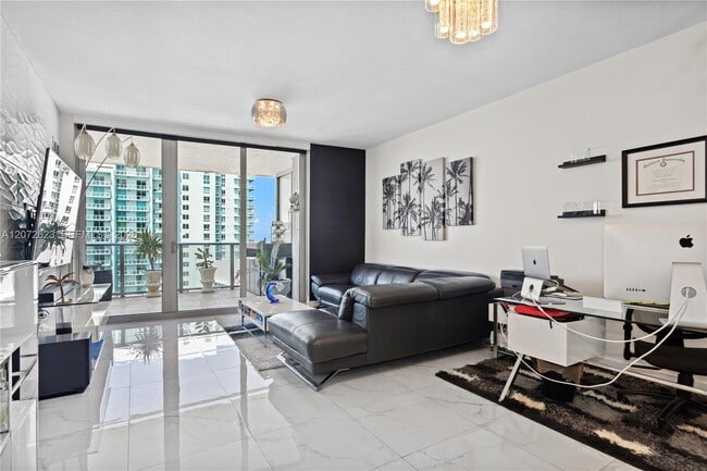 Photo - 488 NE 18th St Unit 4307