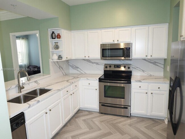 Photo - 175 Galicia Way Unit 0