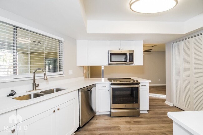 Photo - 3929 Oak Hammock Dr