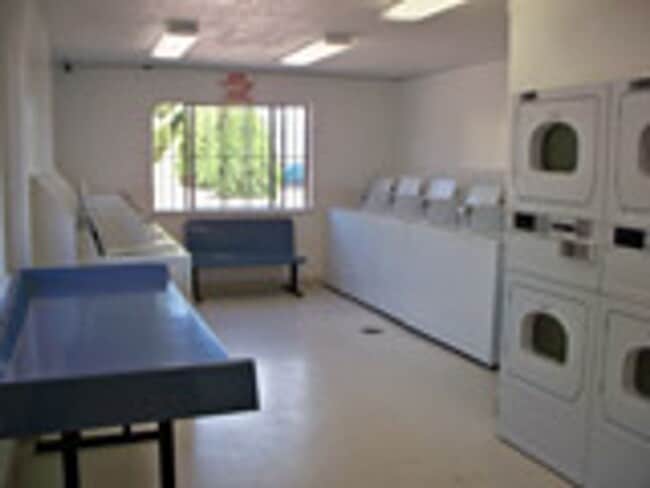 Photo - Greenbriar Manor Apartments