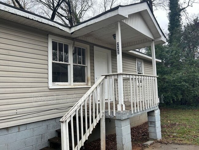 Building Photo - 222 N 15th St