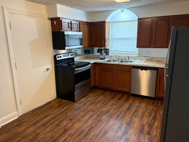 Photo - 4408 Cane Run Rd