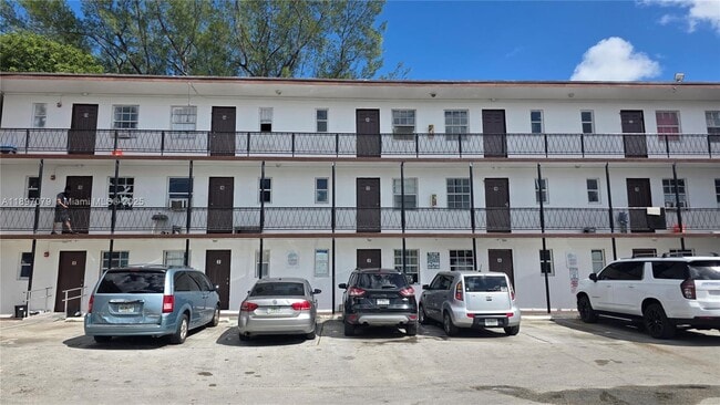 Building Photo - 7001 NW 15th Ave Unit 18