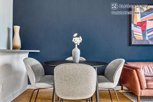 Photo - 60 W 66th St Unit FL27-ID372