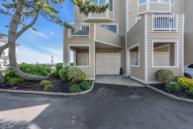 Photo - 152 Ocean Ave N