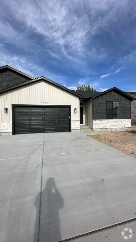 Building Photo - 4749 Legacy Vlg Ln Rental